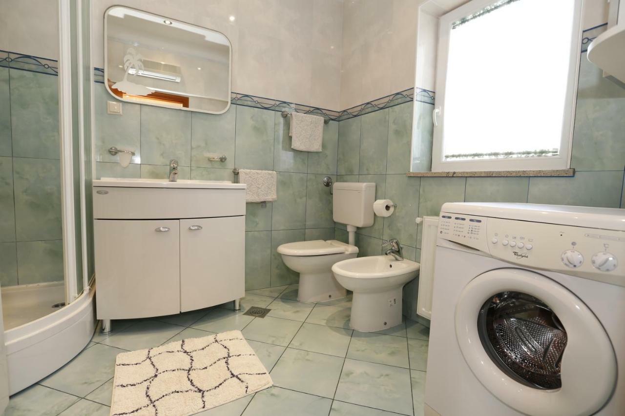 Apartment Bojan With Terrace And Sea View Baška Zewnętrze zdjęcie