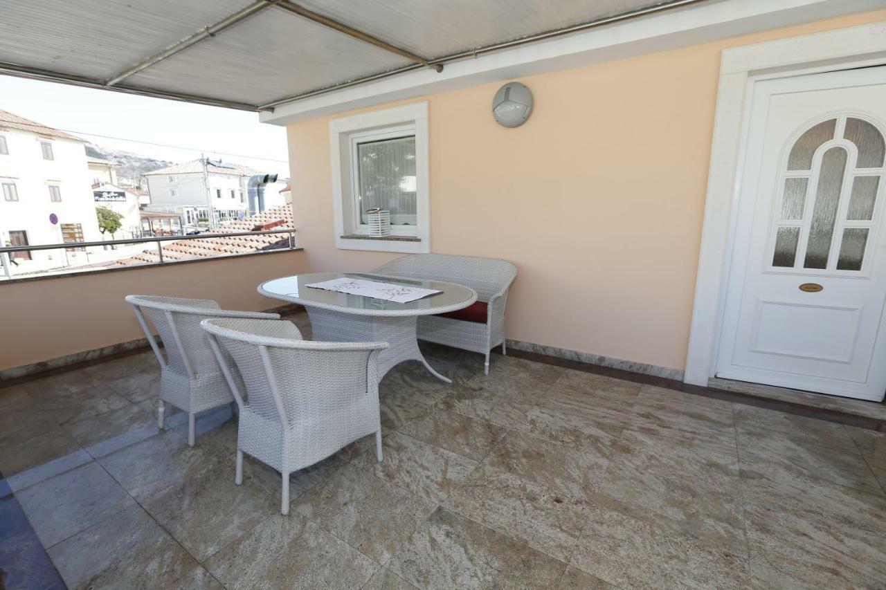 Apartment Bojan With Terrace And Sea View Baška Zewnętrze zdjęcie