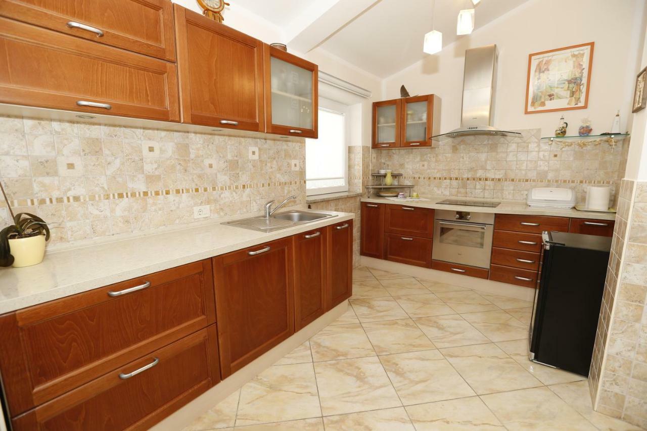 Apartment Bojan With Terrace And Sea View Baška Zewnętrze zdjęcie