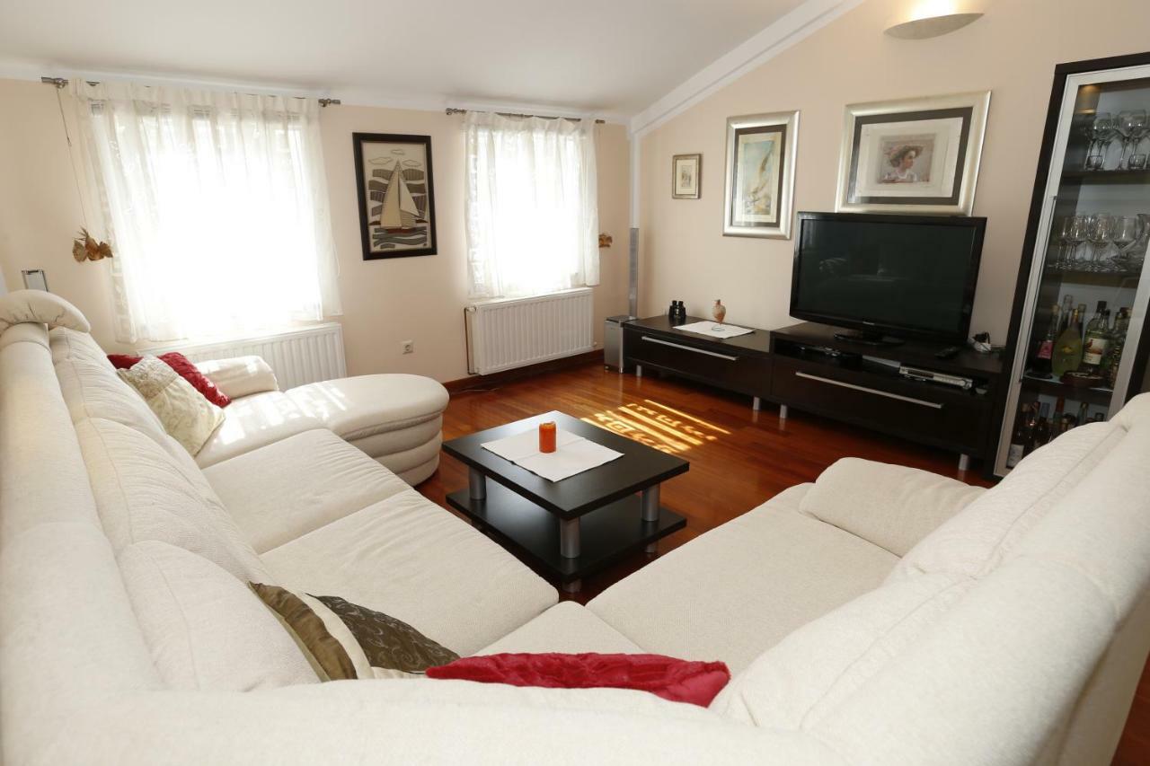 Apartment Bojan With Terrace And Sea View Baška Zewnętrze zdjęcie