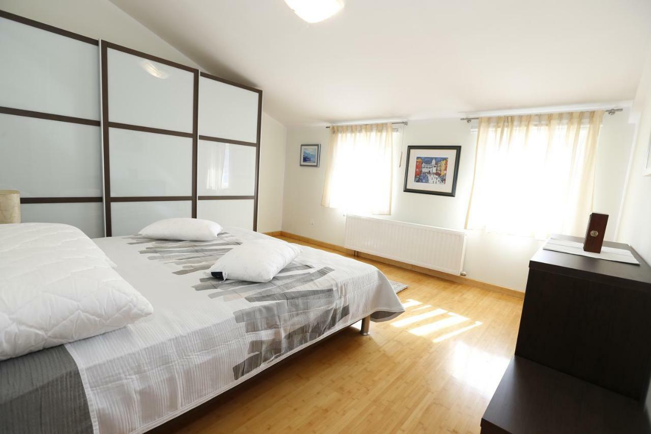 Apartment Bojan With Terrace And Sea View Baška Zewnętrze zdjęcie